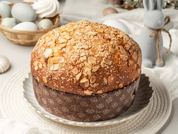 Panettone cu stafide și fructe confiate0