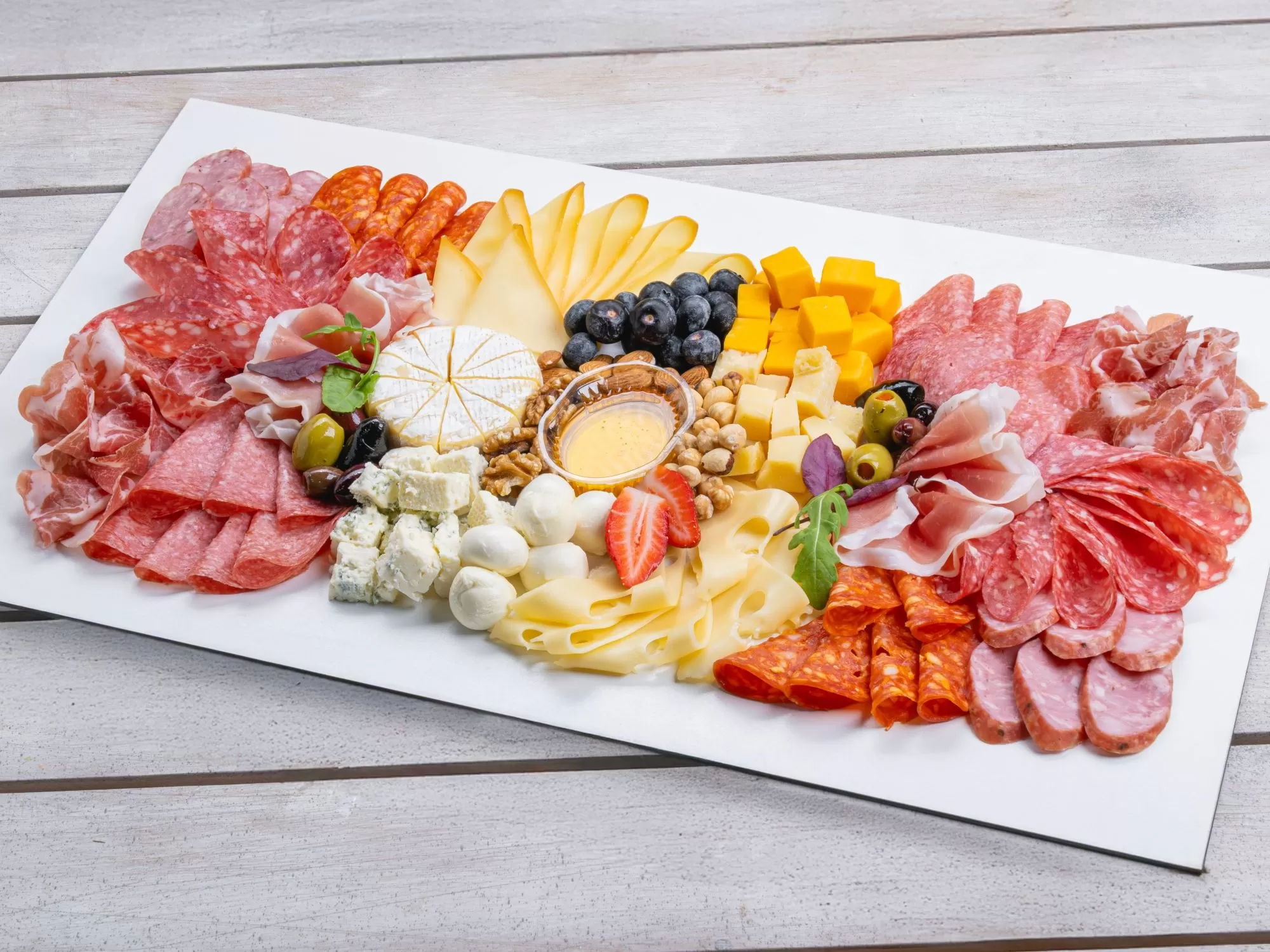 Set de cascaval si salam Deluxe Charcuterie Box