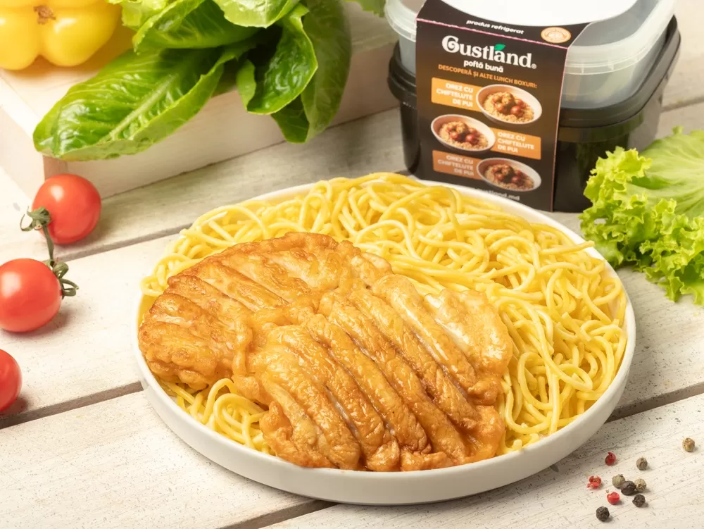 Lunch box Taitei cu batuta din pulpa de pui 