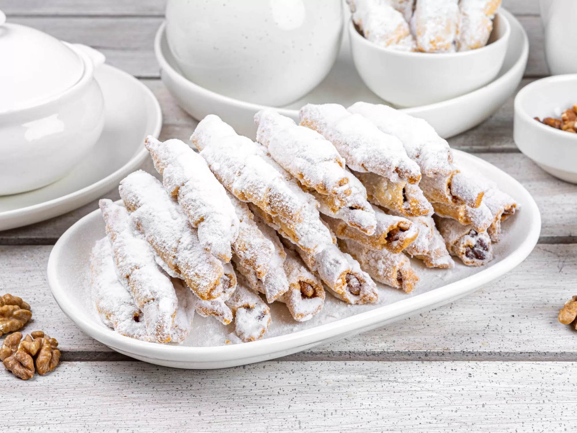 Biscuiti traditionali Cornulete cu nuci