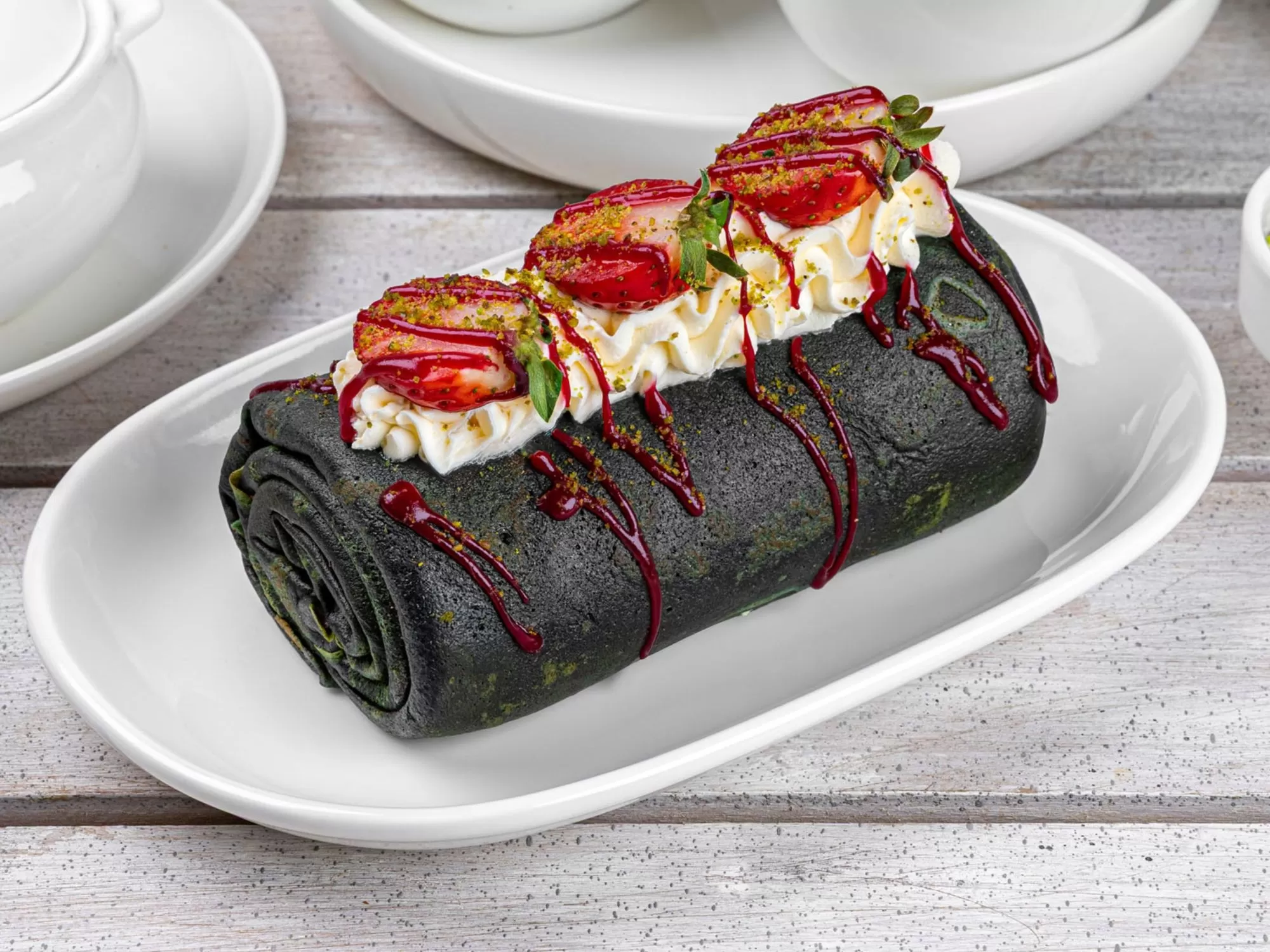 Desert din clatite cu fistic si zmeura