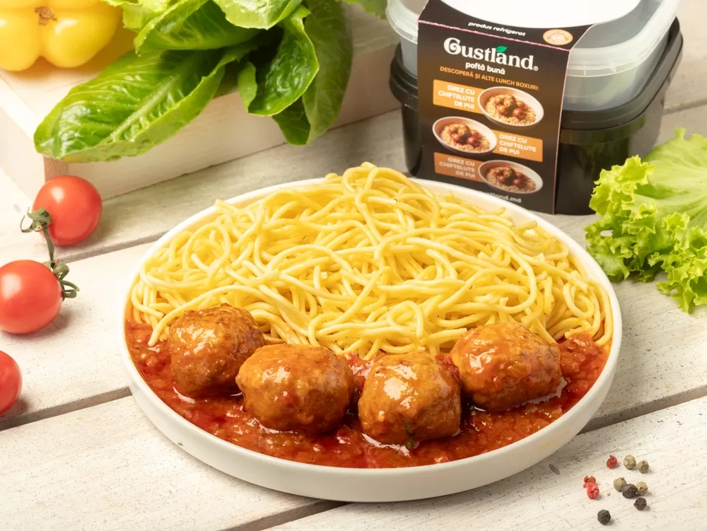 Lunch box Taitei cu chiftelute in sos
