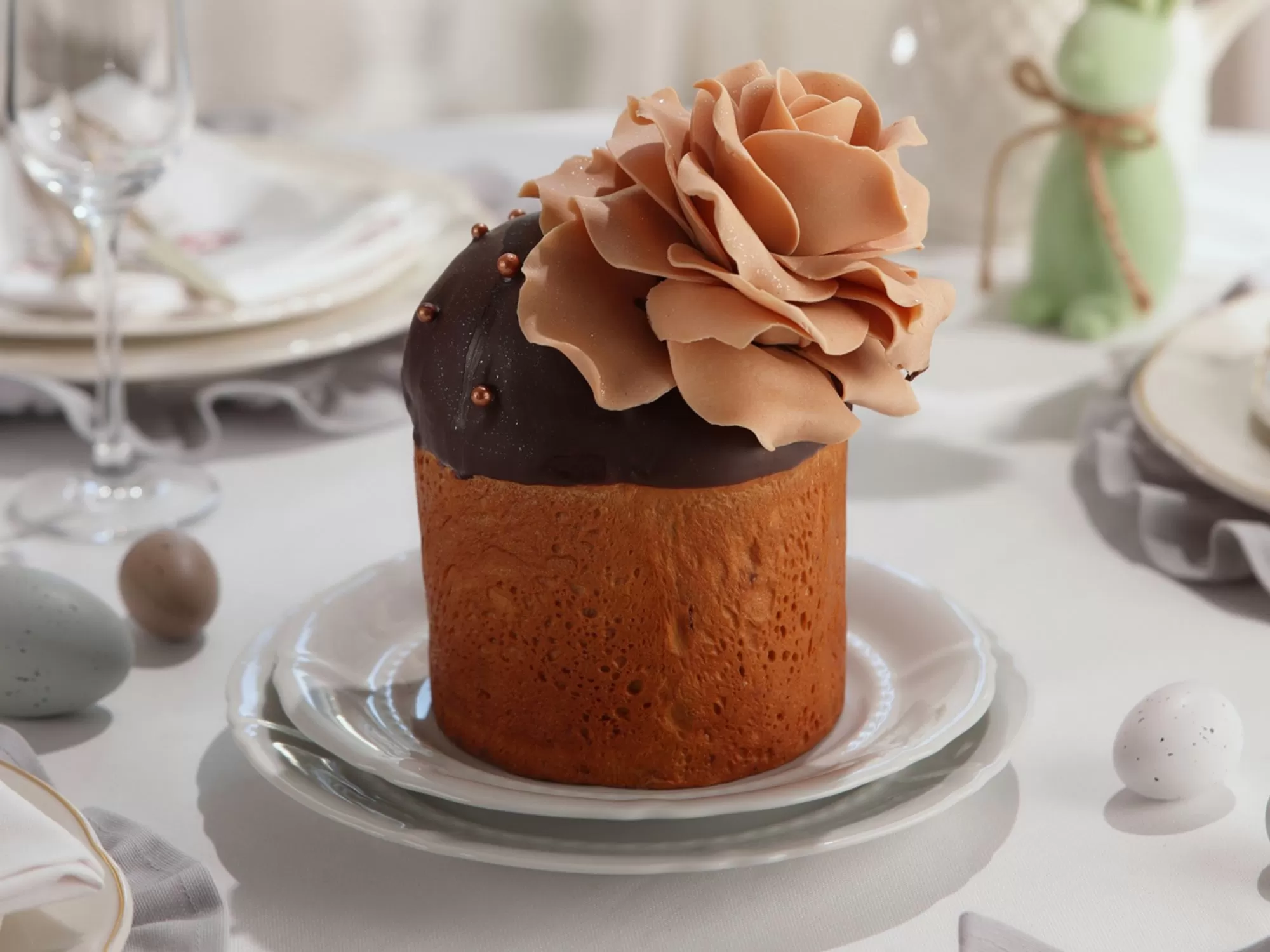 Cozonac cu ciocolată și alune