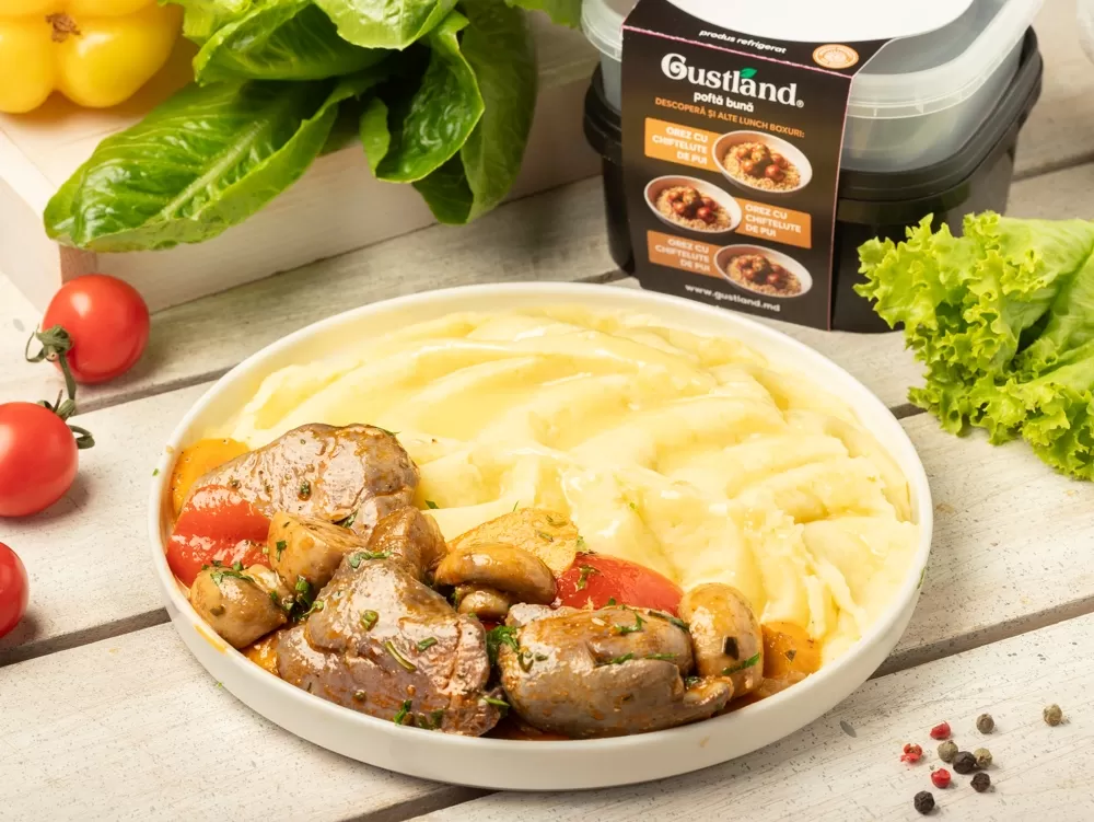  Lunch box Piure de cartofi cu ficat de pui si legume