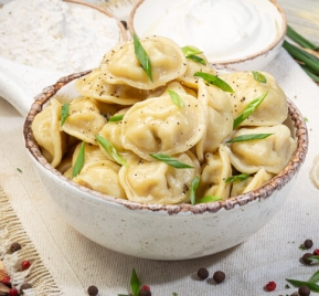 Pelmeni cu carne de  vită și porc