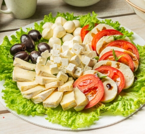 Legume asortate Caprezze