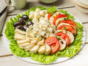 Legume asortate Caprezze